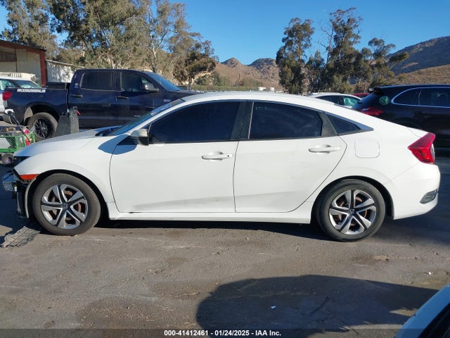 Продаж на аукціоні авто 2017 Honda Civic Lx, vin: 2HGFC2F58HH515871, номер лоту: 41412461