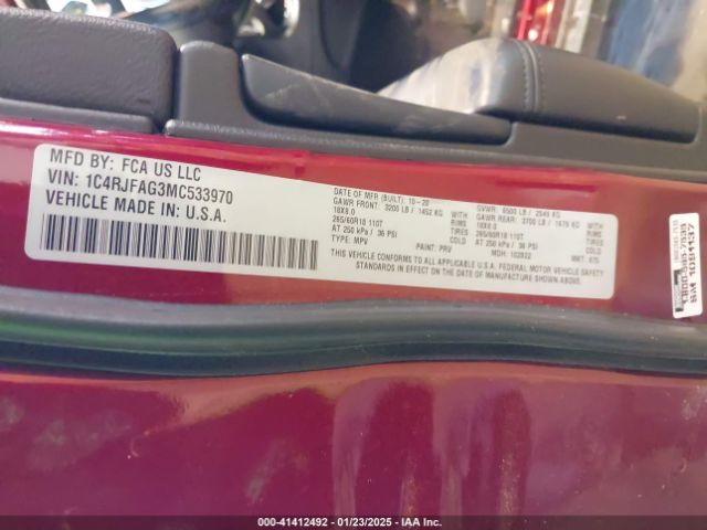 1C4RJFAG3MC533970 Jeep Grand Cherokee Laredo E 4x4