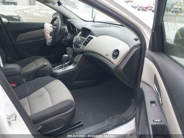 1G1PA5SH6F7137433 Chevrolet Cruze Ls Auto
