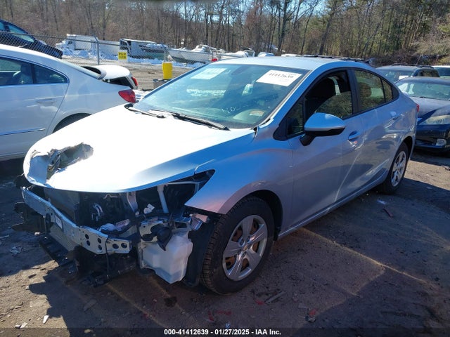 1G1BC5SMXJ7223452 Chevrolet Cruze Ls Auto