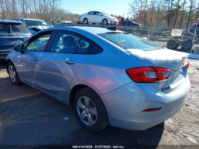 1G1BC5SMXJ7223452 Chevrolet Cruze Ls Auto