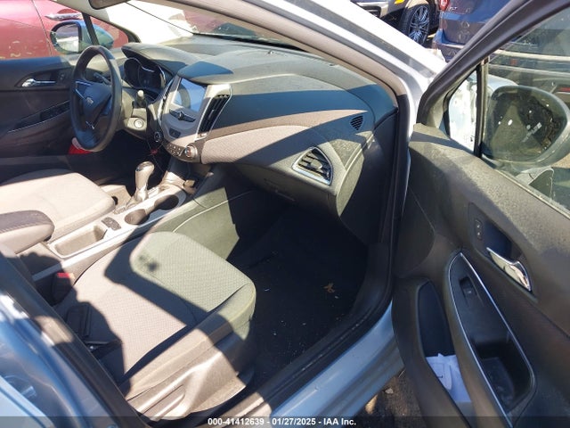 1G1BC5SMXJ7223452 Chevrolet Cruze Ls Auto
