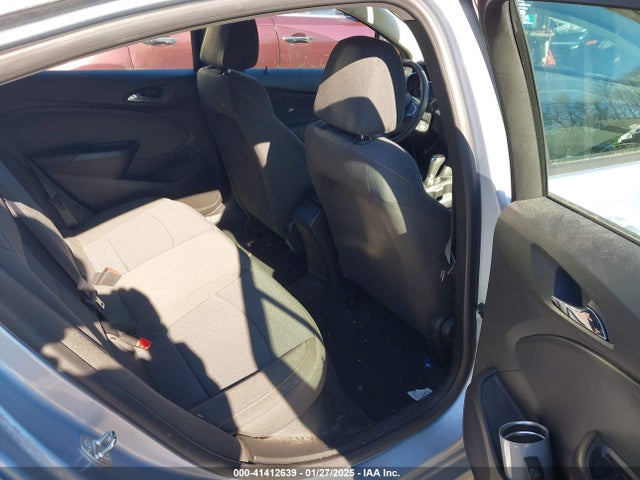 1G1BC5SMXJ7223452 Chevrolet Cruze Ls Auto