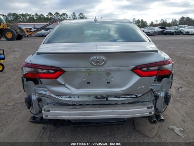 4T1S11AK8NU660651 Toyota CAMRY SE