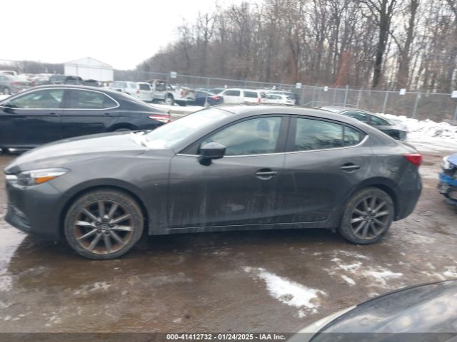 3MZBN1V35JM174323 Mazda Mazda3 Touring
