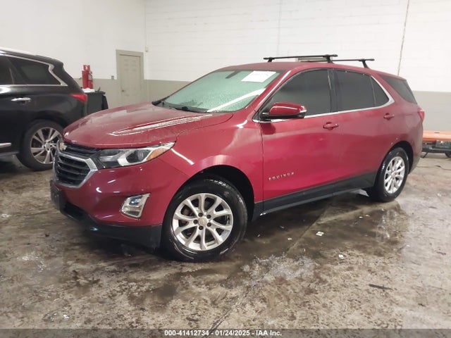 Chevrolet EQUINOX LT 2018 2GNAXSEV5J6196081 Image 2