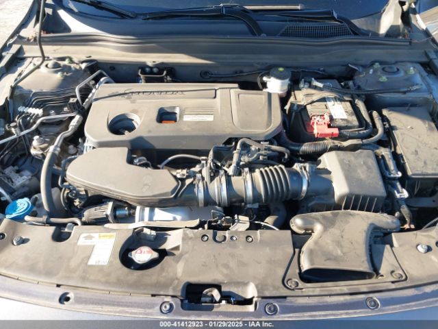 1HGCV2F95JA029815 Honda Accord Touring 2.0t