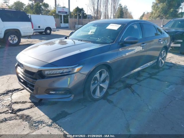 1HGCV2F95JA029815 Honda Accord Touring 2.0t