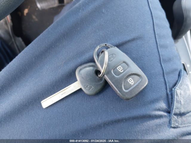 KMHCT5AE9GU278471 Hyundai ACCENT SE