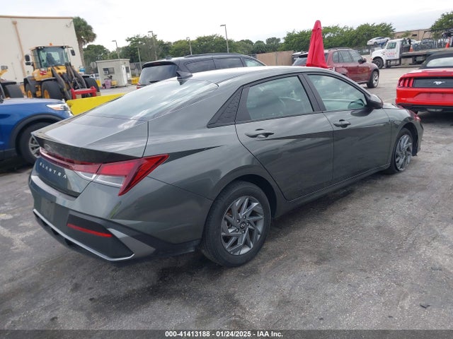 KMHLM4DG9RU663116 Hyundai ELANTRA SEL