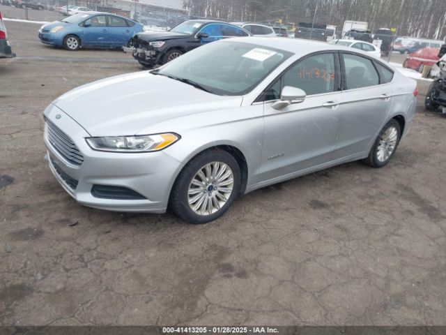 3FA6P0LU8ER310415 Ford Fusion Hybrid Se
