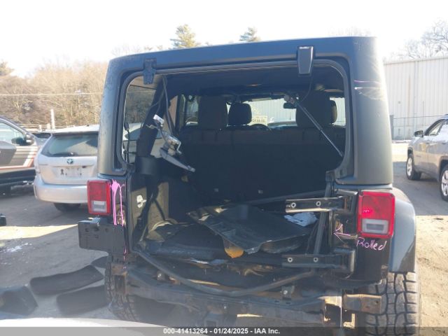 1C4HJWEG8JL921293 Jeep Wrangler Jk Unlimited Sahara 4x4