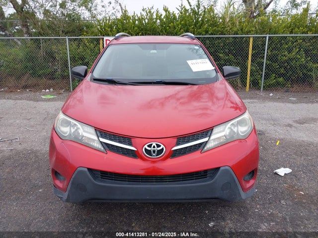 Toyota RAV4 LE 2015 JTMZFREV0FD047187 Image 12
