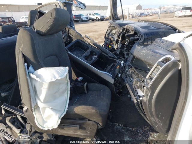 2019 RAM 1500 1C6SRFFT4KN892981 Photo 4