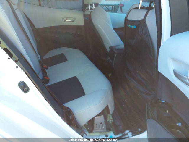 JTND4MBE9P3211742 Toyota COROLLA SE