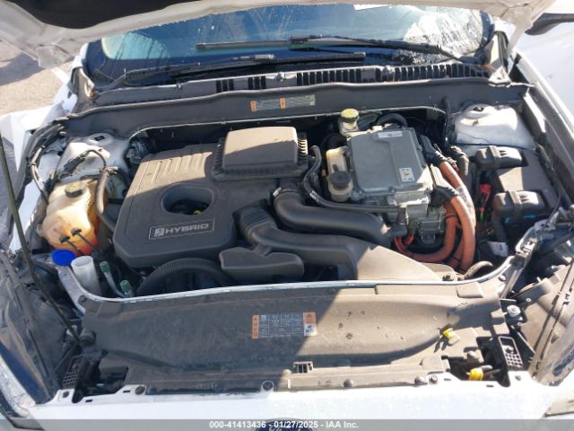 3FA6P0LU8HR276397 Ford Fusion Hybrid Se