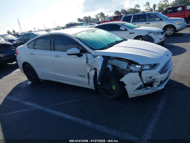 3FA6P0LU8HR276397 Ford Fusion Hybrid Se