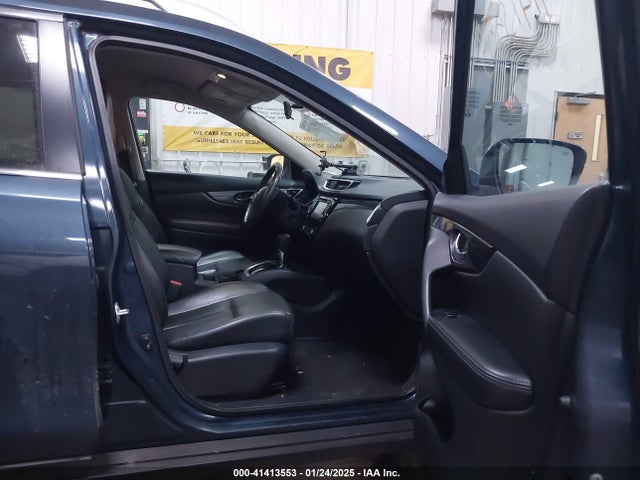 5N1AT2MV0FC795406 Nissan Rogue Sl