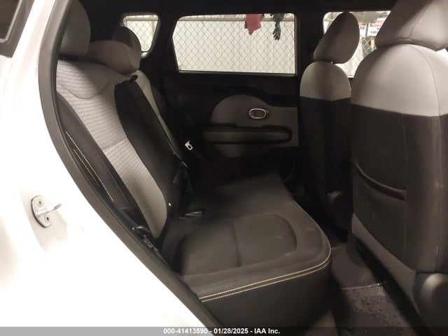 KIA SOUL + 2016 KNDJP3A55G7856231 Image 8