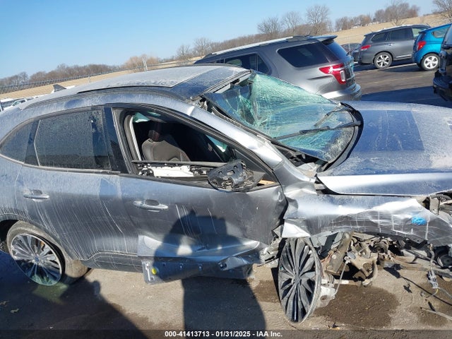 1FMCU9H92MUA13805 Ford ESCAPE SEL
