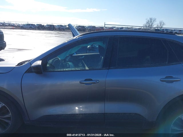 1FMCU9H92MUA13805 Ford ESCAPE SEL