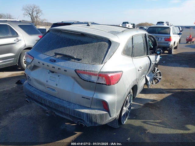 1FMCU9H92MUA13805 Ford ESCAPE SEL