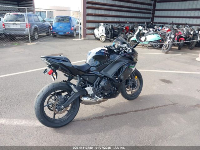 2020 KAWASAKI EX650 ML5EXEM16LDA18952 Photo 3