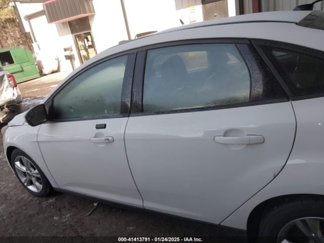 1FADP3F28GL258689 Ford FOCUS SE
