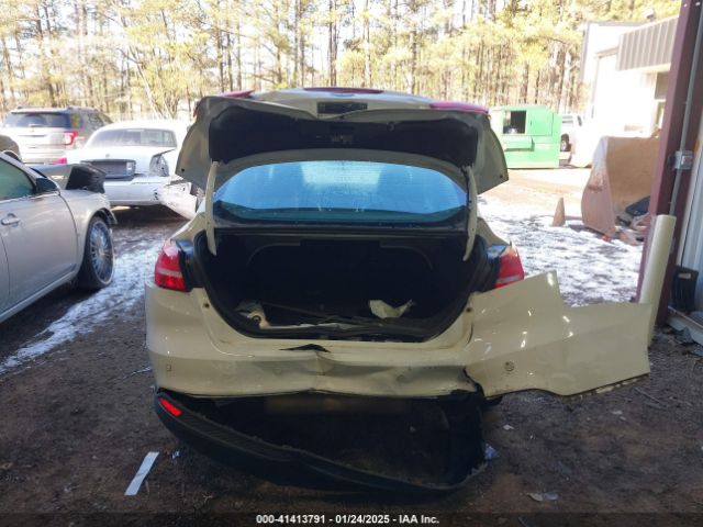 1FADP3F28GL258689 Ford FOCUS SE