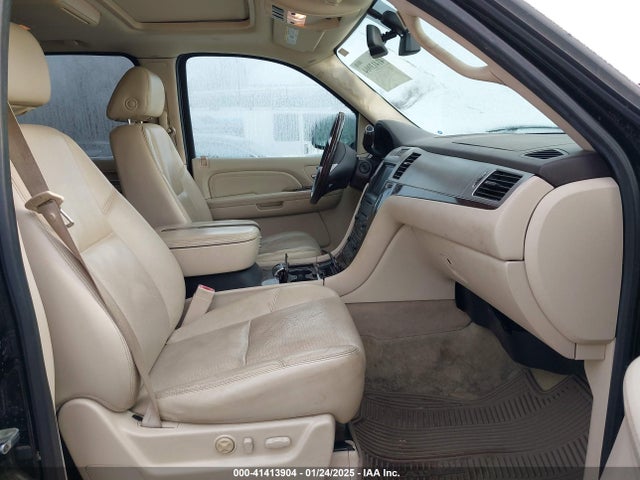 2008 CADILLAC ESCALADE ESV 1GYFK66878R196816 Photo 4