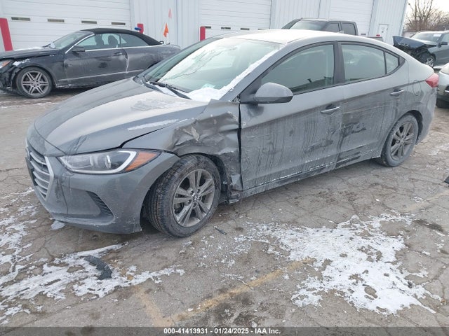 5NPD84LF2JH395000 Hyundai ELANTRA SEL