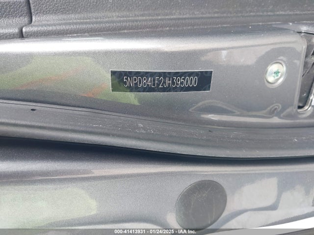 5NPD84LF2JH395000 Hyundai ELANTRA SEL