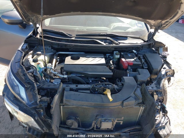 JN8BT3BA9PW436669 Nissan Rogue Sv Fwd
