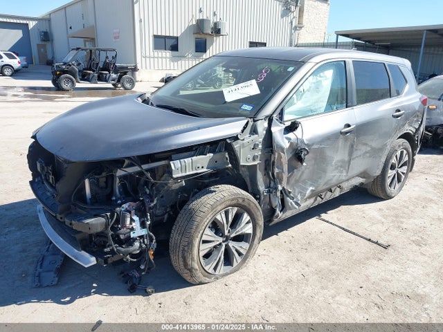 JN8BT3BA9PW436669 Nissan Rogue Sv Fwd