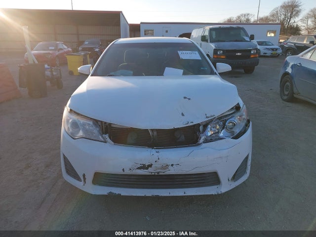 4T4BF1FK8ER427370 Toyota CAMRY LE