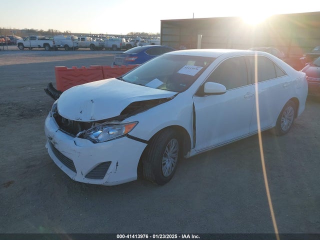 4T4BF1FK8ER427370 Toyota CAMRY LE