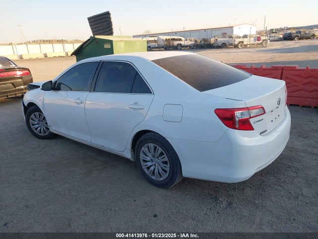 4T4BF1FK8ER427370 Toyota CAMRY LE