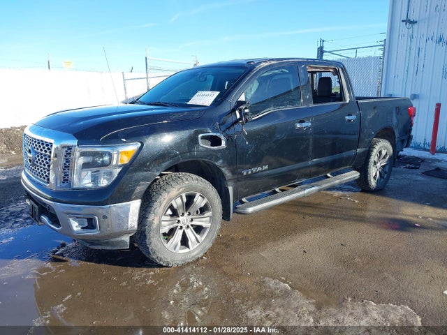 1N6AA1E50HN505382 Nissan 2017