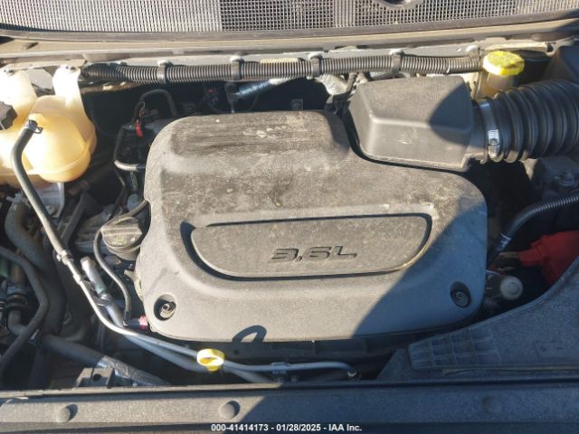 2020 CHRYSLER VOYAGER 2C4RC1DG9LR148573 Photo 9