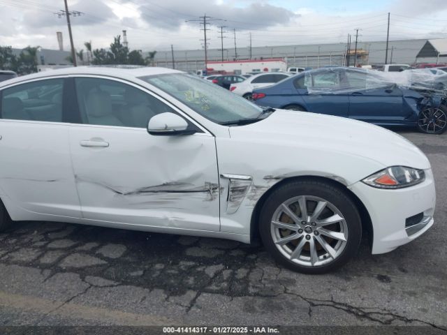 2013 JAGUAR XF SAJWA0ES6DPU00600 Photo 5