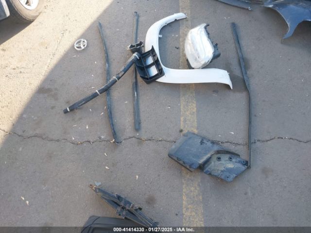 3TMCZ5AN8HM062622 Toyota Tacoma Sr5 V6