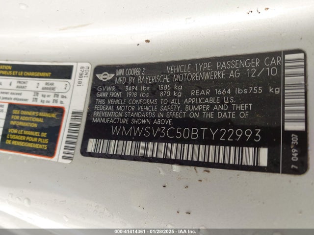 2011 MINI COOPER S WMWSV3C50BTY22993 Photo 8