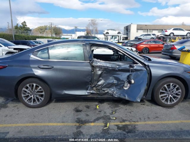 58ACZ1B1XNU121718 Lexus ES 350