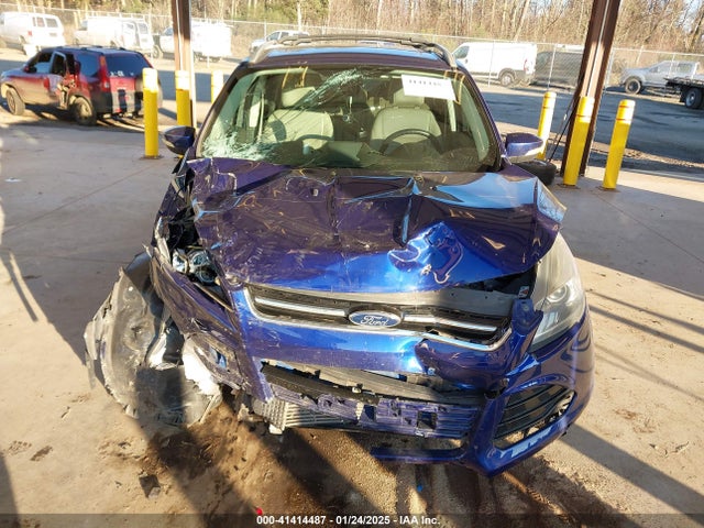 1FMCU9J92FUC80617 Ford Escape Titanium