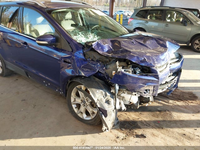 1FMCU9J92FUC80617 Ford Escape Titanium