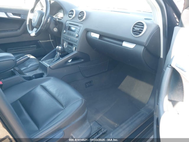 2011 AUDI A3 WAUKEAFM9BA096294 Photo 4