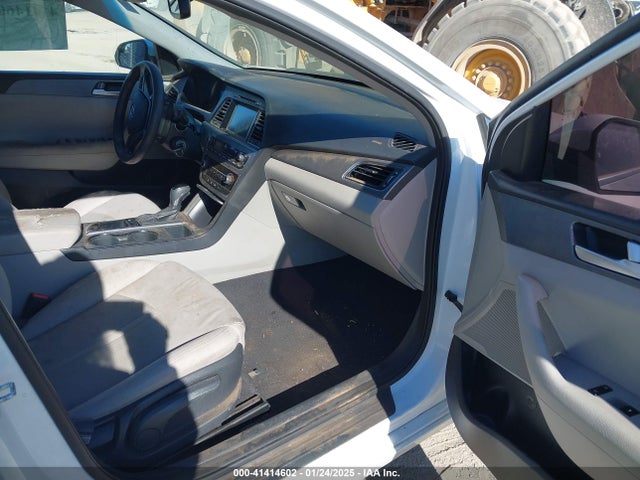 5NPE24AF3GH282626 Hyundai SONATA SE