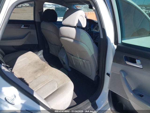 5NPE24AF3GH282626 Hyundai SONATA SE
