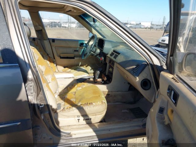 1990 ACURA LEGEND JH4KA4677LC038473 Photo 4