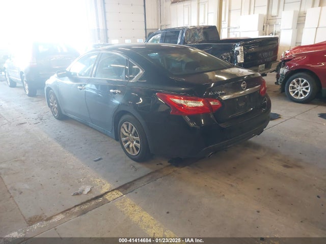 1N4AL3APXHN356467 Nissan Altima 2.5 S